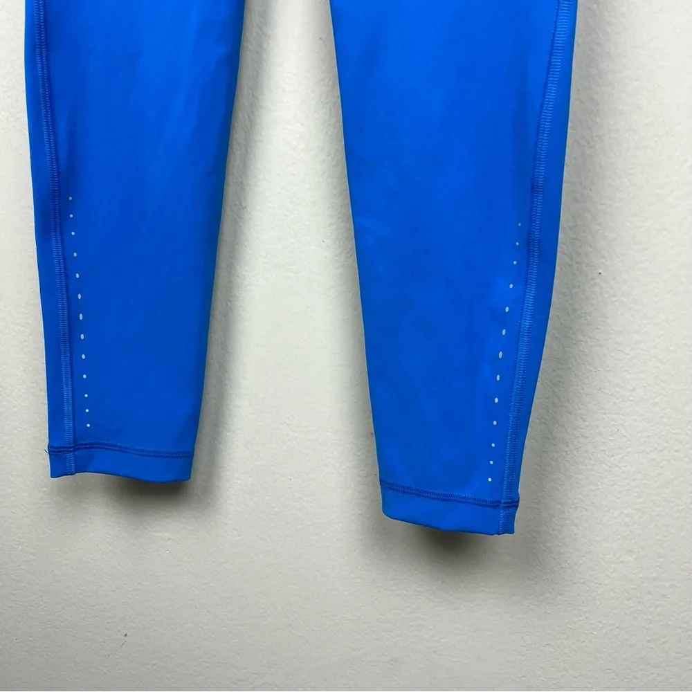 Lululemon Swift Speed High-Rise Tight 28"
Poolside 4 Blue - Picture 6 of 10